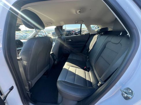 Used 2025 Chevrolet Trax LT image 25