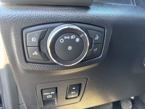 Used 2018 Ford F150 Lariat w/ Equipment Group 502A Luxury image 17