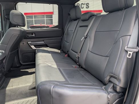 Used 2025 Toyota Tundra Platinum AWD/4WD image 33