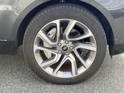 Used 2020 Land Rover Range Rover Sport HSE image 25