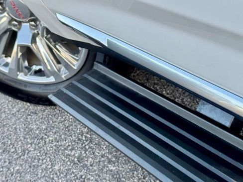 Used 2025 GMC Yukon XL Denali w/ Sun & Power Step Package image 13