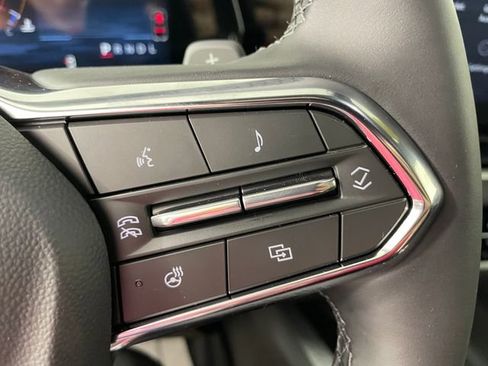 New 2026 Chevrolet Equinox LT w/ Convenience Package II AWD/4WD image 7