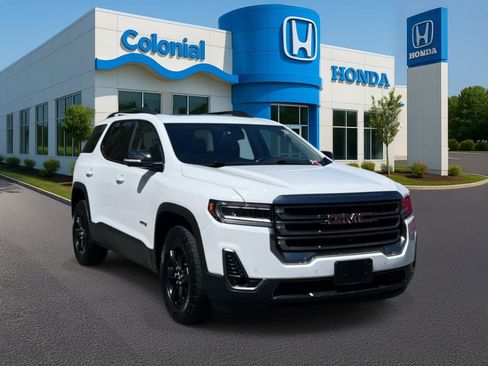 Used 2022 GMC Acadia AT4 w/ Technology Package AWD/4WD image 9
