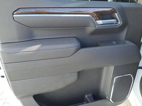 New 2025 GMC Sierra 1500 Elevation w/ LPO, Elevation Black Package image 12