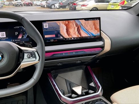 Used 2025 BMW X3 xDrive30i w/ Convenience Package image 9