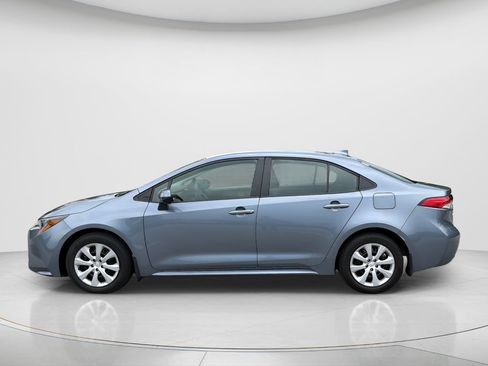 Used 2025 Toyota Corolla LE FWD image 8