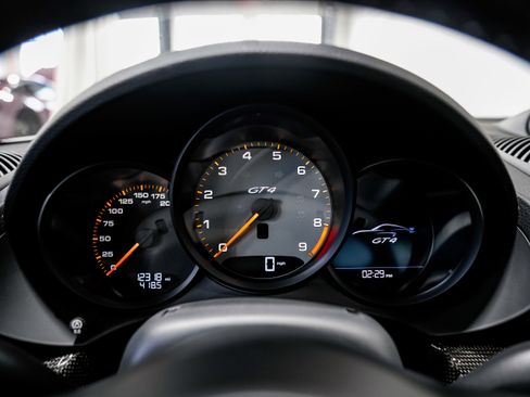 Used 2020 Porsche 718 Cayman GT4 image 11