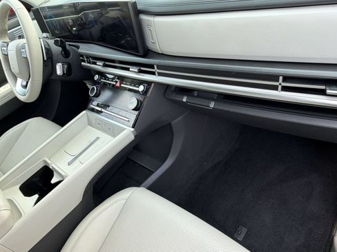 Used 2026 Hyundai Santa Fe SEL FWD image 34