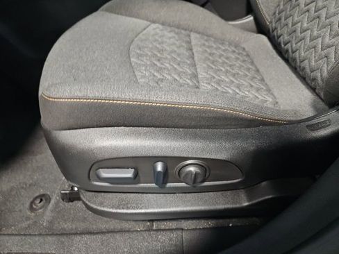 Used 2023 Chevrolet Equinox LT FWD image 21