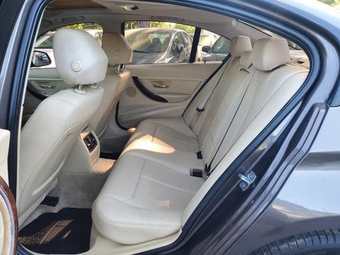 Used 2014 BMW 320i Sedan RWD image 13