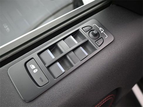 Used 2023 Land Rover Discovery Sport S R-Dynamic image 13