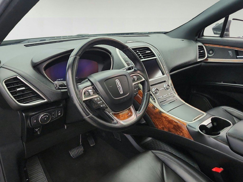 Used 2020 Lincoln Nautilus Reserve w/ Cargo Utility Package AWD/4WD image 10