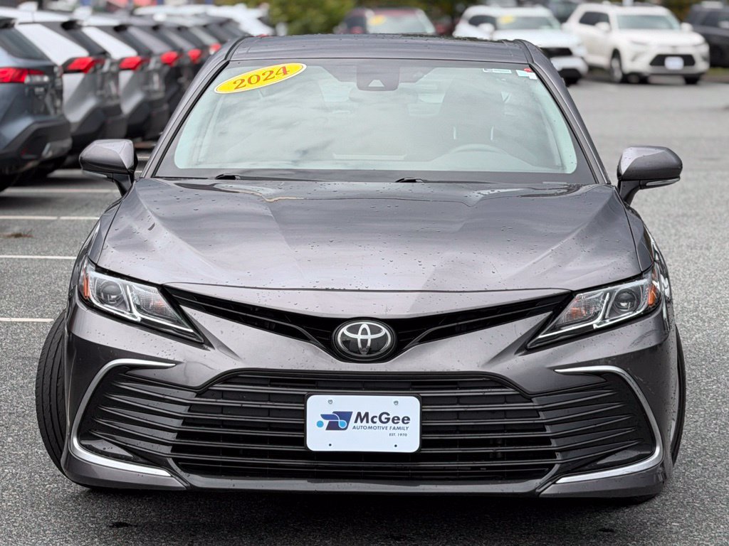 Used 2024 Toyota Camry LE FWD image 2