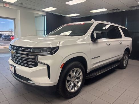 Used 2023 Chevrolet Suburban Premier AWD/4WD image 10