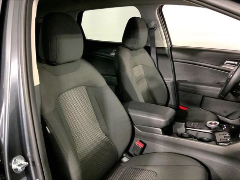 Certified 2026 Kia Sportage S AWD/4WD image 7