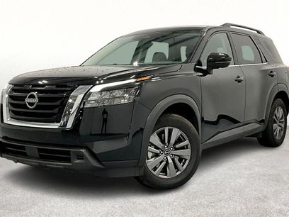 Used 2024 Nissan Pathfinder SV