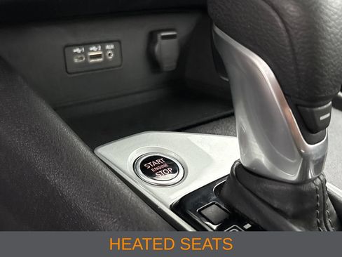 Used 2025 Nissan Altima 2.5 SV FWD image 11
