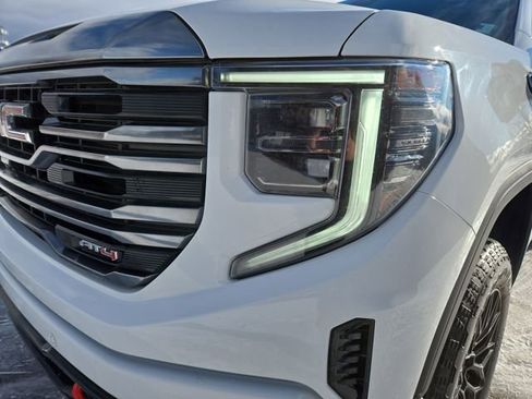 Used 2023 GMC Sierra 1500 AT4 w/ Technology Package image 6