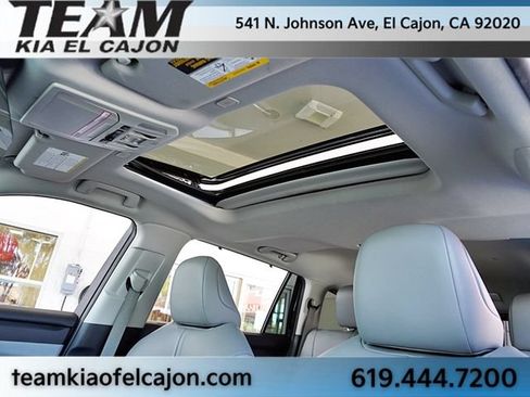 Used 2023 Toyota Highlander XLE FWD image 16