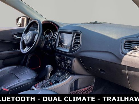 Used 2017 Jeep Compass Trailhawk w/ Leather Interior Group AWD/4WD image 27