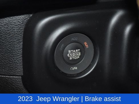 Used 2023 Jeep Wrangler Unlimited Sahara AWD/4WD image 18