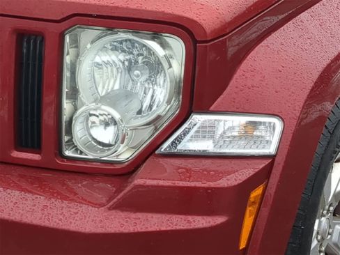 Used 2010 Jeep Liberty Sport w/ Popular Equipment Group image 18