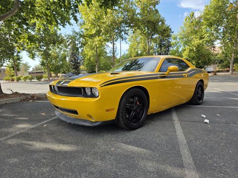 Used 2010 Dodge Challenger SRT8 w/ SRT Option Group II image 1