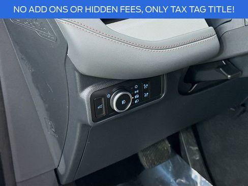 New 2026 Ford Explorer Active w/ Active Comfort Package image 10