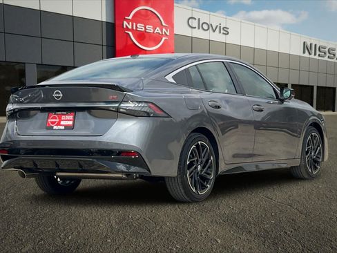 New 2026 Nissan Sentra SR FWD image 3