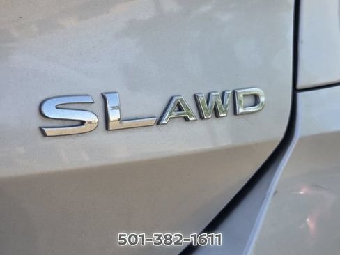 Used 2018 Nissan Rogue SL AWD/4WD image 13