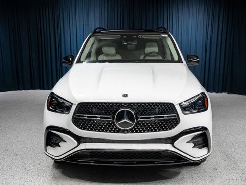 New 2026 Mercedes-Benz GLE 580 4MATIC image 2
