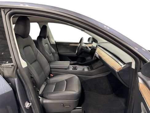 Certified 2023 Tesla Model Y Performance AWD/4WD image 11