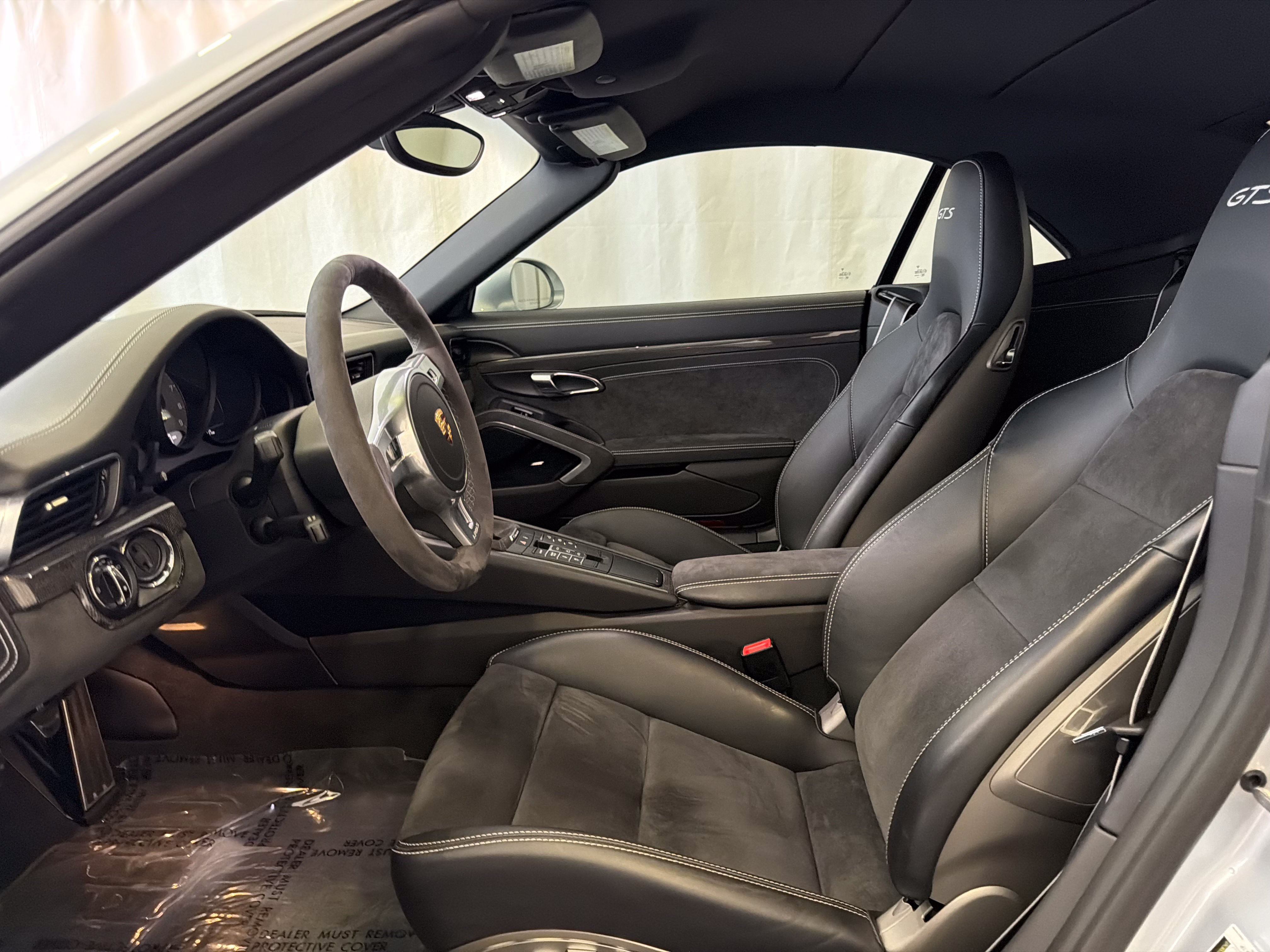 Used 2016 Porsche 911 Carrera GTS RWD image 5