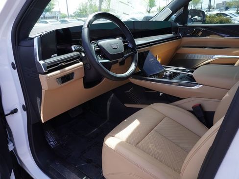 New 2025 Cadillac Escalade IQ Sport 2 image 15