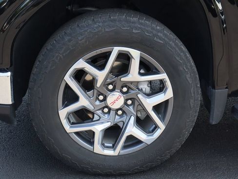 Certified 2024 GMC Sierra 1500 SLT w/ SLT Premium Plus Package AWD/4WD image 32