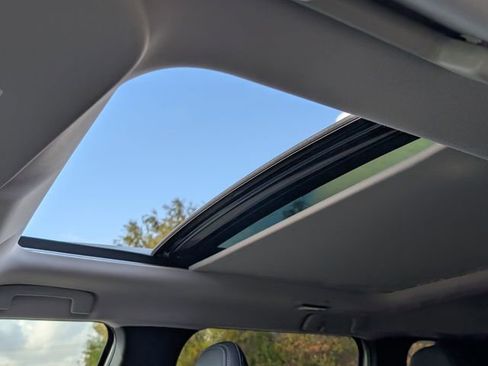 New 2026 Mitsubishi Outlander SE image 23