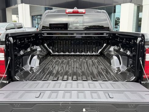 New 2026 GMC Canyon Elevation w/ Convenience Package image 9