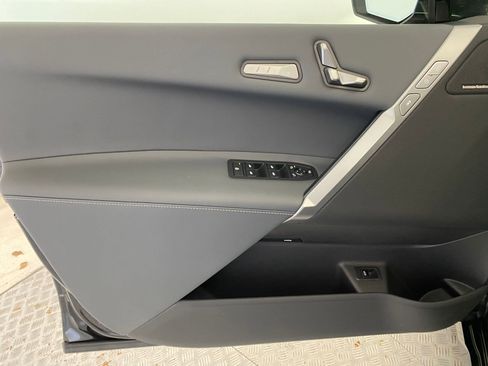 New 2026 BMW iX xDrive45 w/ M Sport Package image 11