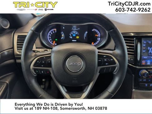 Used 2019 Jeep Grand Cherokee Altitude image 17