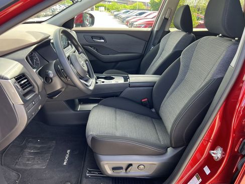 Certified 2023 Nissan Rogue SV image 12