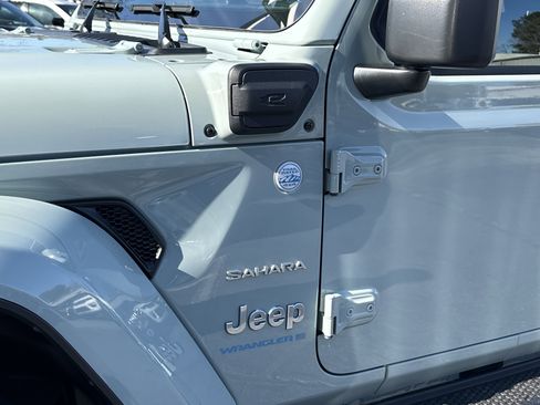 Used 2024 Jeep Wrangler Sahara w/ Technology Group image 14