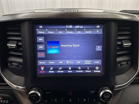 Used 2020 RAM 1500 Laramie AWD/4WD image 16