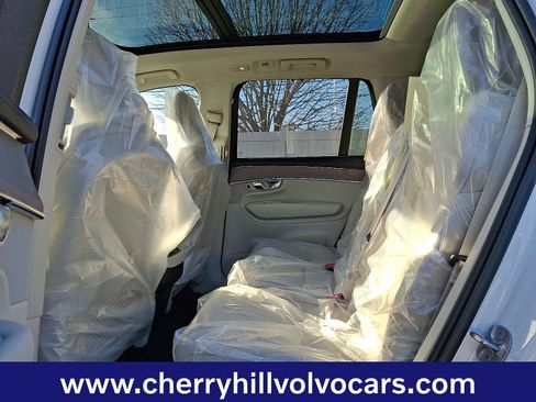 New 2026 Volvo XC90 B6 Ultra w/ Protection Package image 7