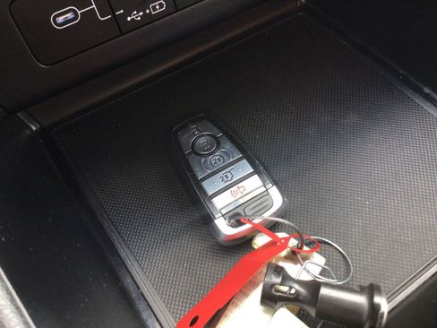 Used 2025 Hyundai Sonata SEL FWD image 24