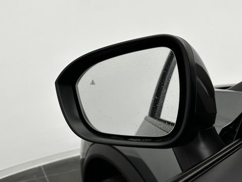 Used 2024 Nissan Rogue SV image 12