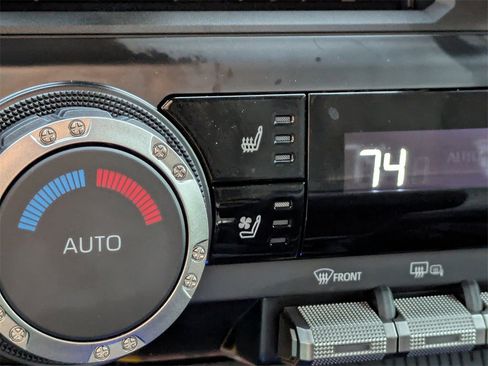 Certified 2025 Toyota 4Runner TRD Off-Road Premium image 25