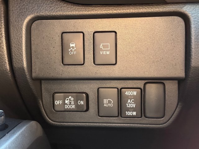 Used 2022 Toyota Tacoma Limited AWD/4WD image 29