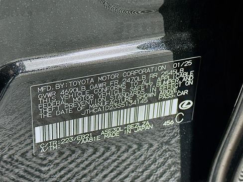 Used 2025 Lexus IS 300 w/ Comfort Package RWD image 12