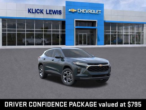 New 2026 Chevrolet Trax LT w/ Driver Confidence Package FWD image 1
