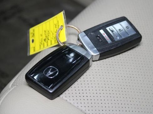 Used 2017 Acura RDX AWD w/ Technology Package image 17